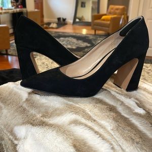Vince Camaro suede heels